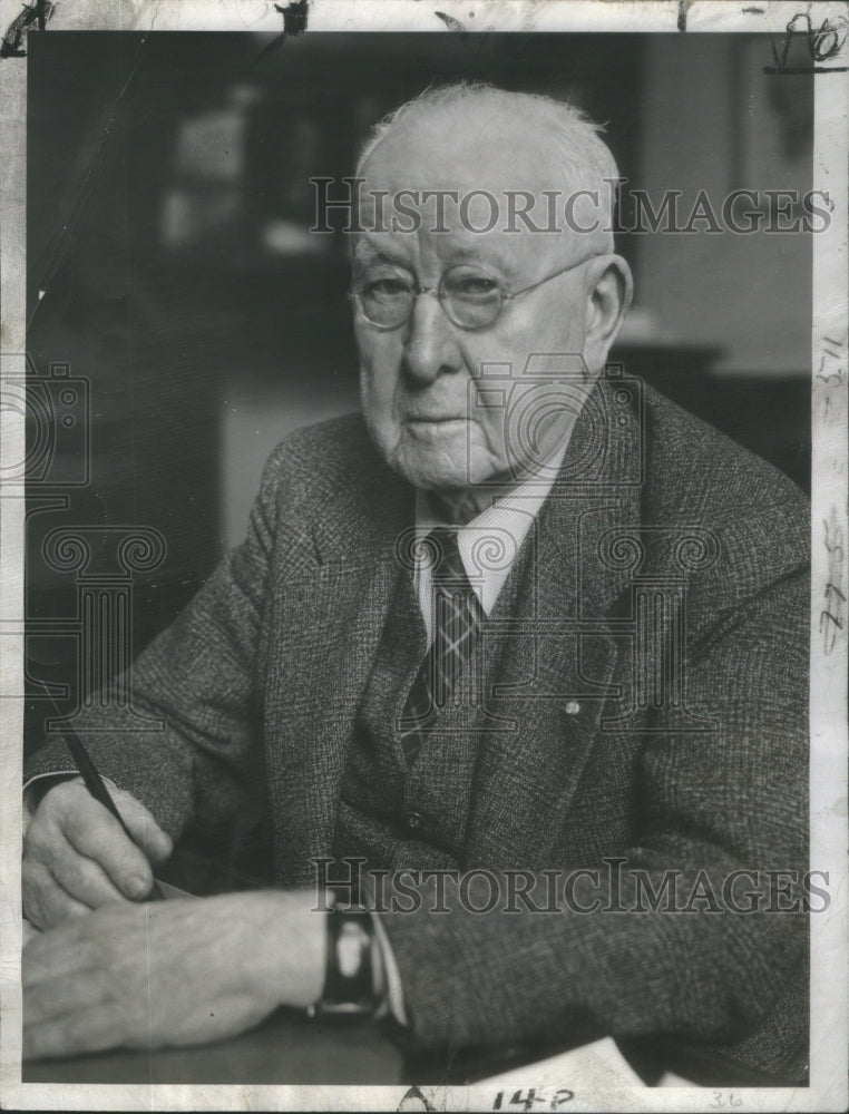 1943 Press Photo Carter H. Harrison, resigned as collector of internal revenue - Historic Images
