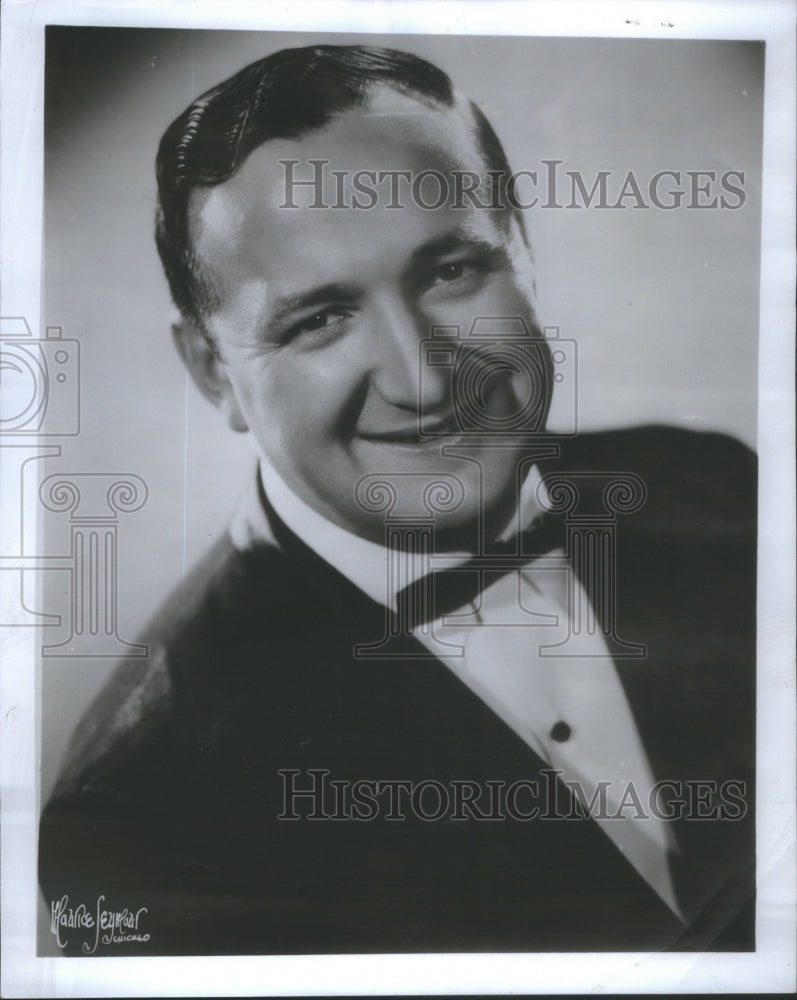 1974 Press Photo Ted Grayson Chicago Quaint Chinatown Eve gala Chaim restaurant - Historic Images