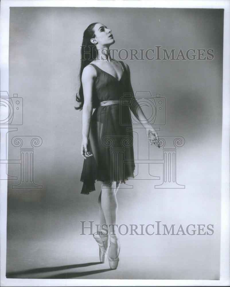 1975 Press Photo Michelle Lees Ballet Dancer - Historic Images