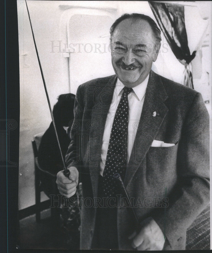 1970 Press Photo Baron Eugene Jasinski commander Legion Honor red rosette
