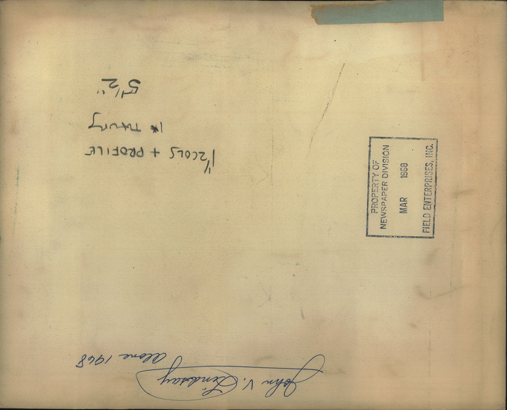 1968 Press Photo Mayor John Lindsay leads inspection tour Harlem New York