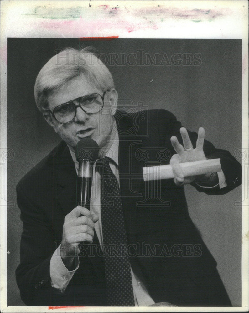 1984 Press Photo Phillip Donahue American Media Personality Writer Host Producer