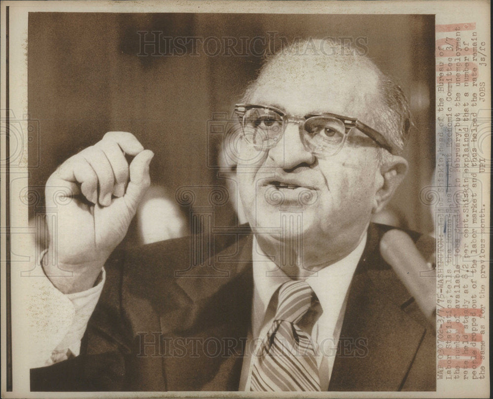 1975 Press Photo Julius Shiskin - RSC37057