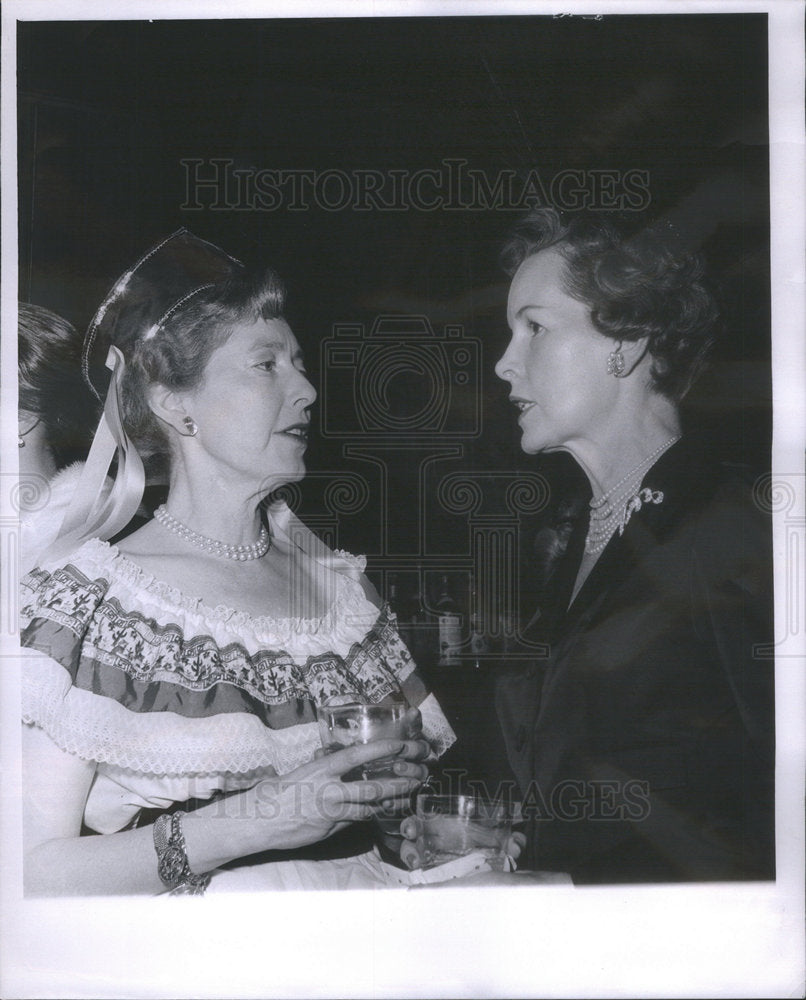 1959 Press Photo Mrs Gardner Stern Mrs Raymond McNealy Luther Joseph Society