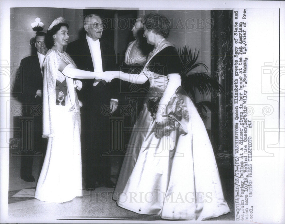 1957 Press Photo Queen Elizabeth greets U.S. State Secretary and Mrs. Dulles, DC- Historic Images