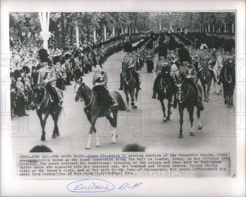 1964 Press Photo Queen Elizabeth II- Historic Images