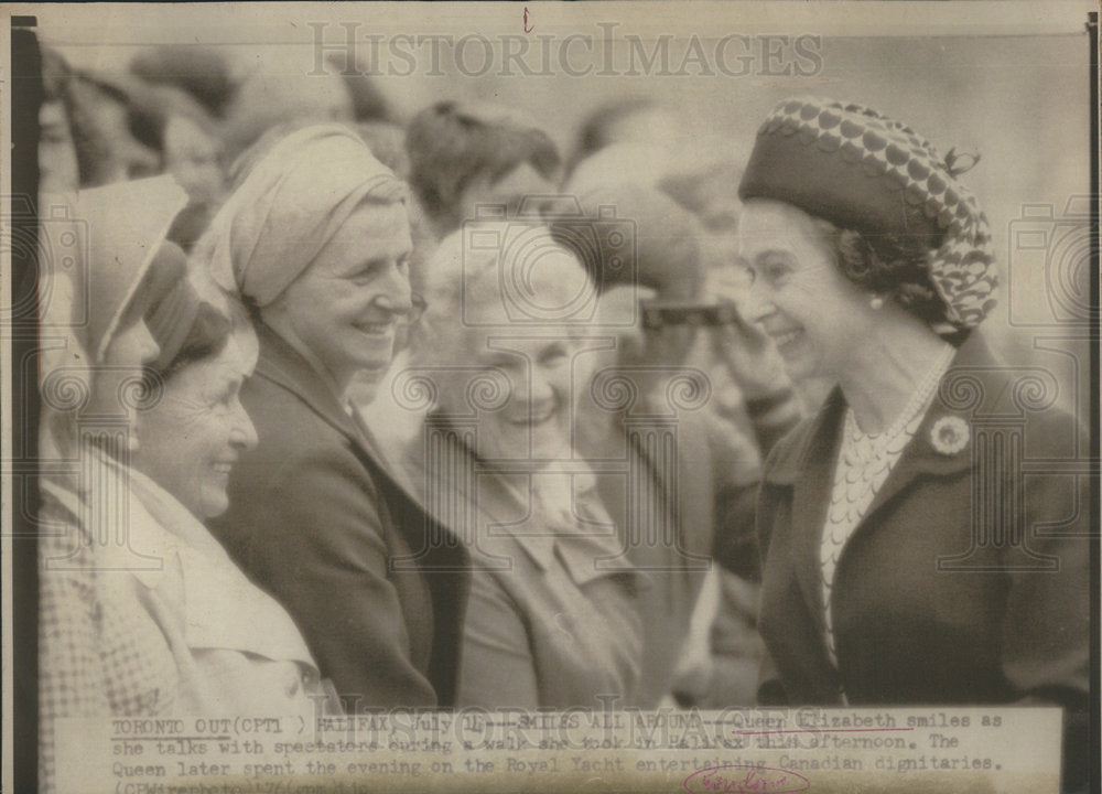 1976 Press Photo Queen Elizabeth II England Royalty- Historic Images