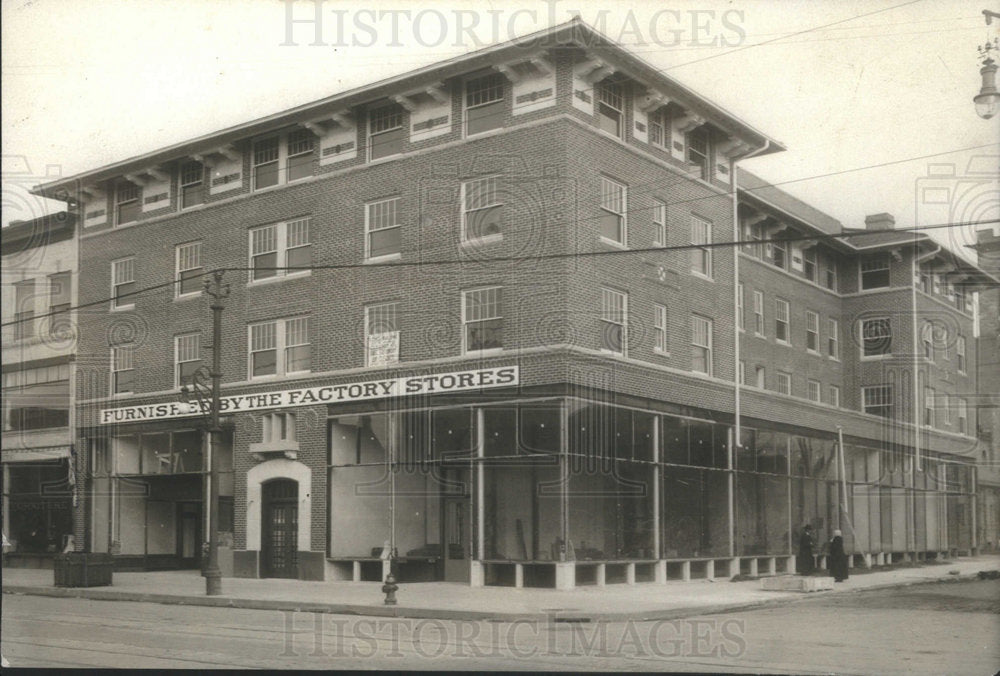 Press Photo Broadway Hotel and Apartments - RSC86575- Historic Images