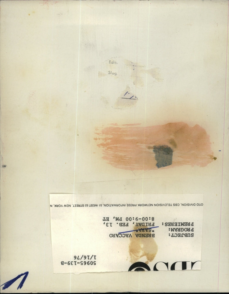 1976 Press Photo Actress Brenda Vaccaro On CBS Television Show Sara - RSG75403