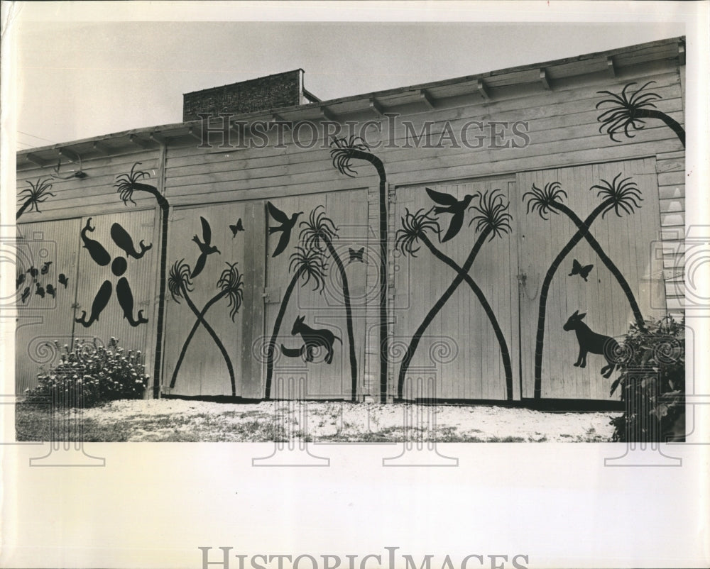 1964 Press Photo Philip T. Scarlato House Decorated With Art Mural On Walls- Historic Images