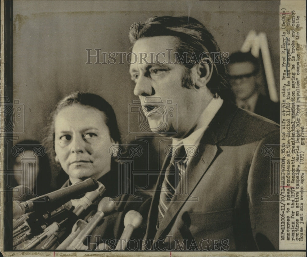 1971 Press Photo Senator Fred Harris &amp; Wife Make Announcement to News Conference- Historic Images