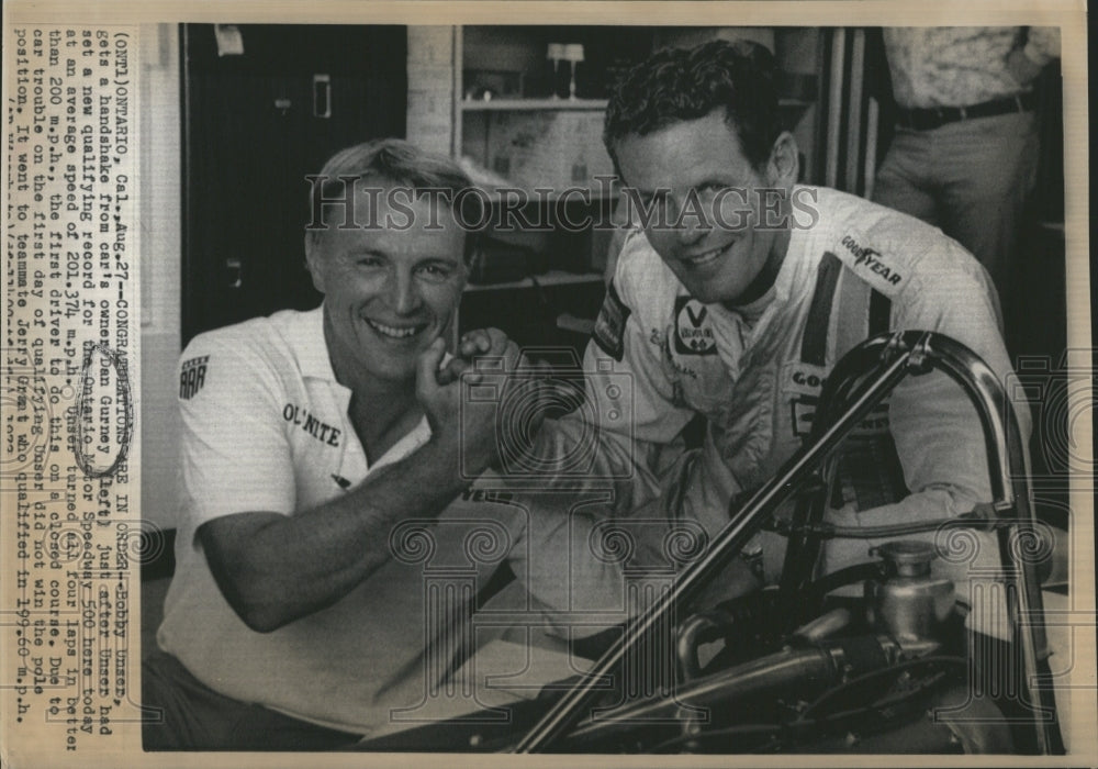 1972 Press Photo Bobby Unser sets a record in Dan Gurney's Car- Historic Images