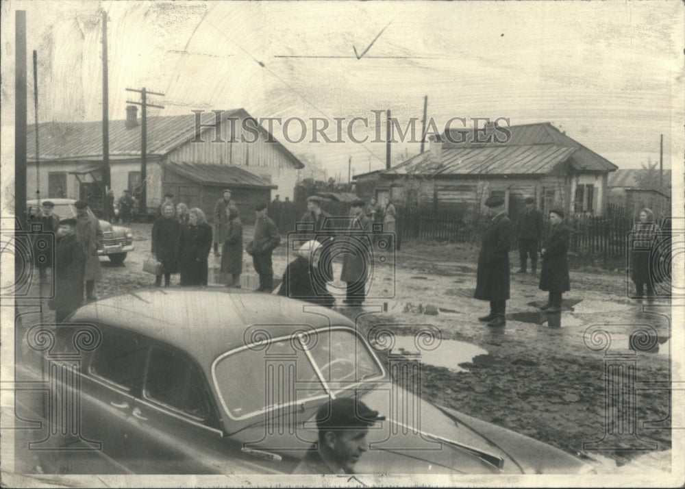 1958 Mud and Shacks Stalinski Press Photo - Historic Images