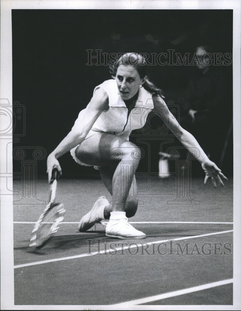 1971 Press Photo Rosemary 
Casals vs. Francoise Durr. Casals won.- Historic Images