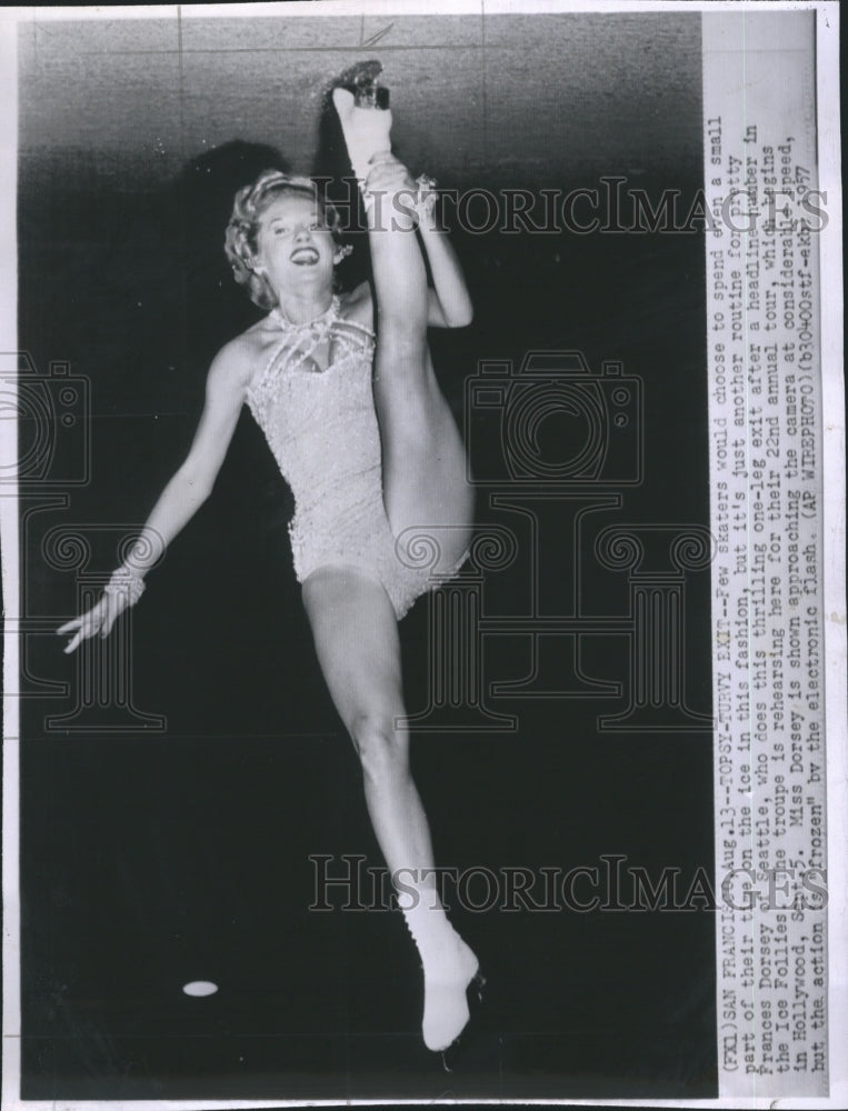 1957 Press Photo Frances Dorsey Performs In Ice Follies- Historic Images