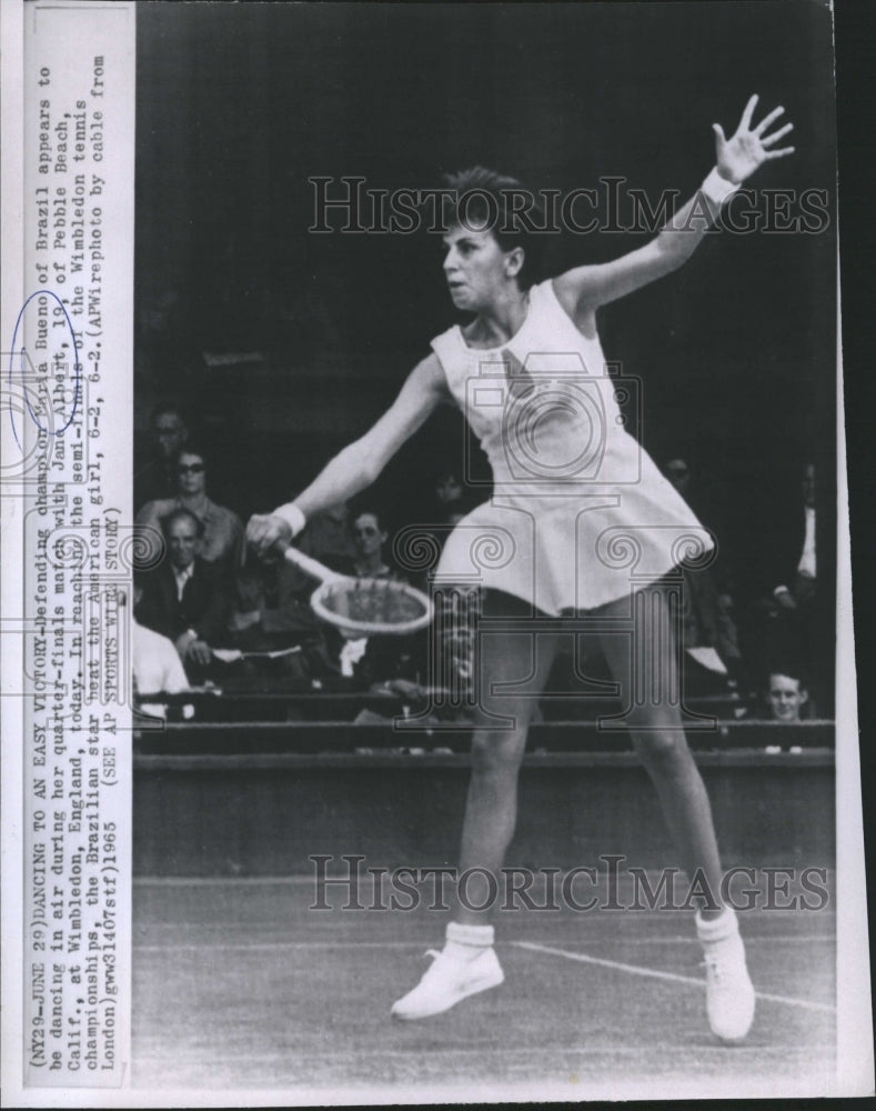 1965 Press Photo Maria Bueno, Brazil, Jane Albert, Wimbledon - Historic Images