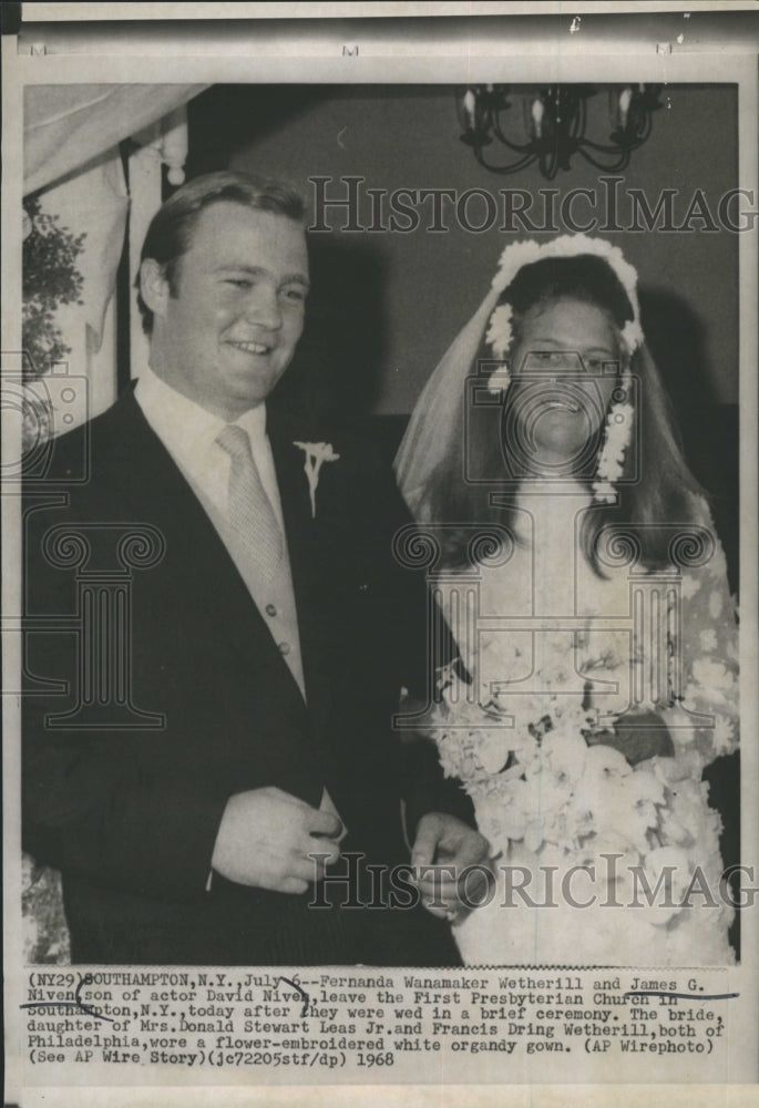 1968 Press Photo James G. Niven (son of actor David Niven) &amp; wife leave wedding- Historic Images