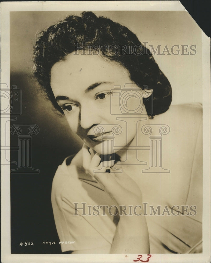 1958 Press Photo Musician Lois Marshall- Historic Images