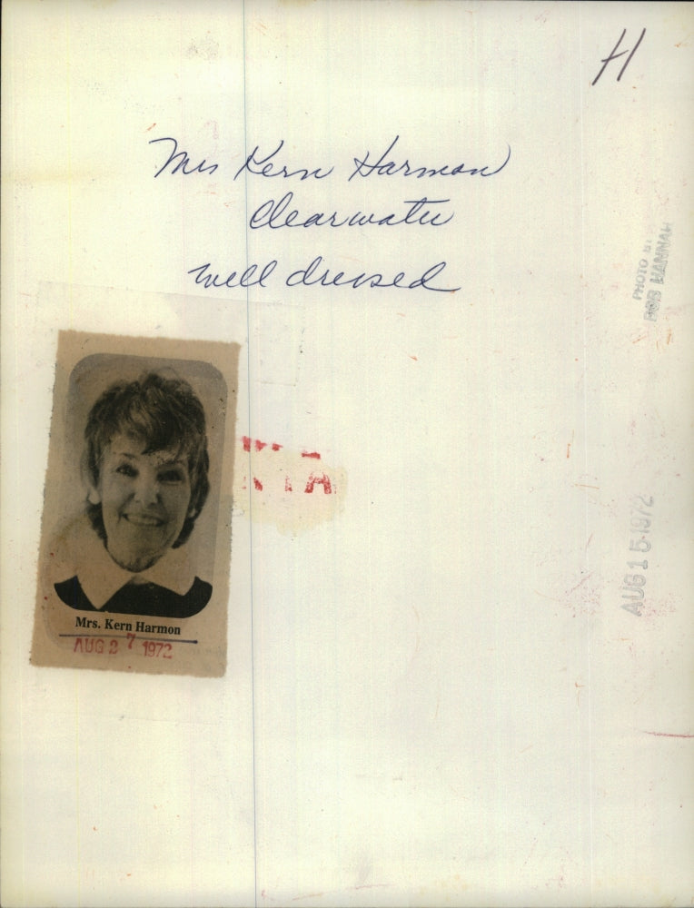 1982 Press Photo Well Dressed Mrs Kern Harmon - RSH44269