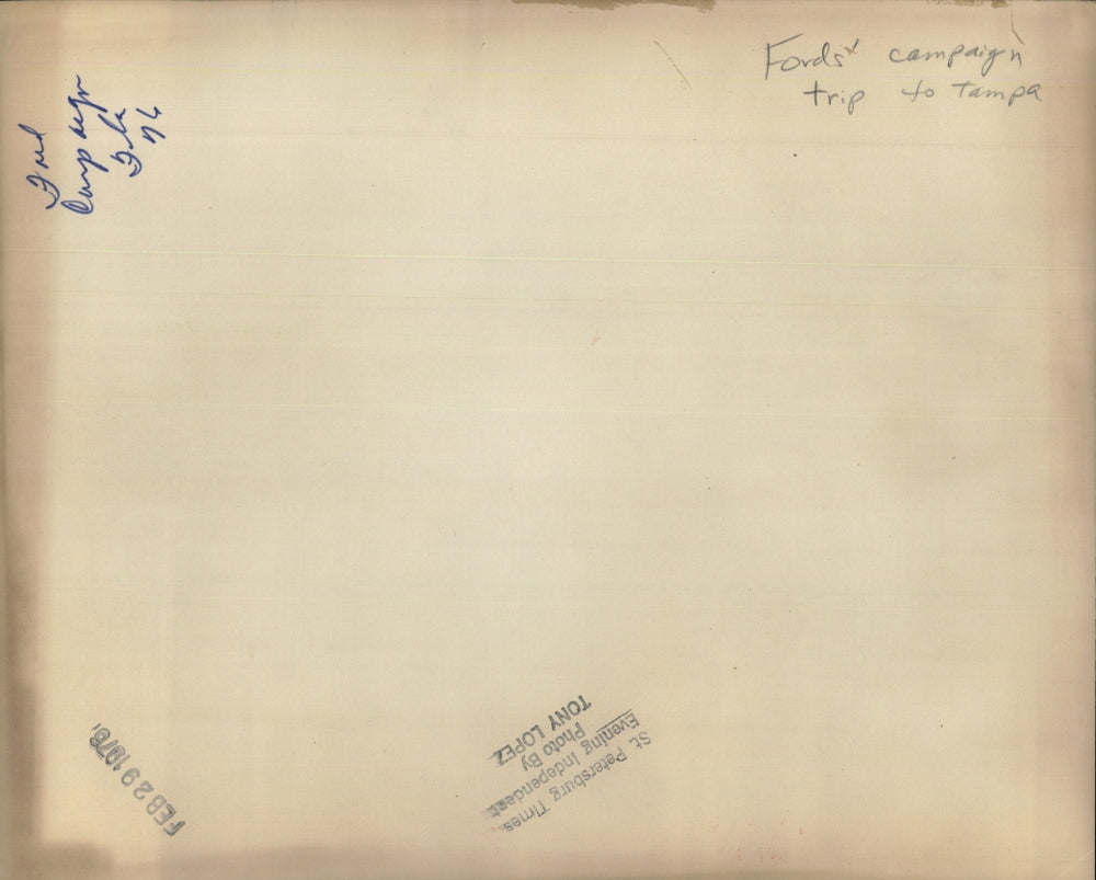 1976 Press Photo Gerald Ford campaigning in Tampa - RSH51569