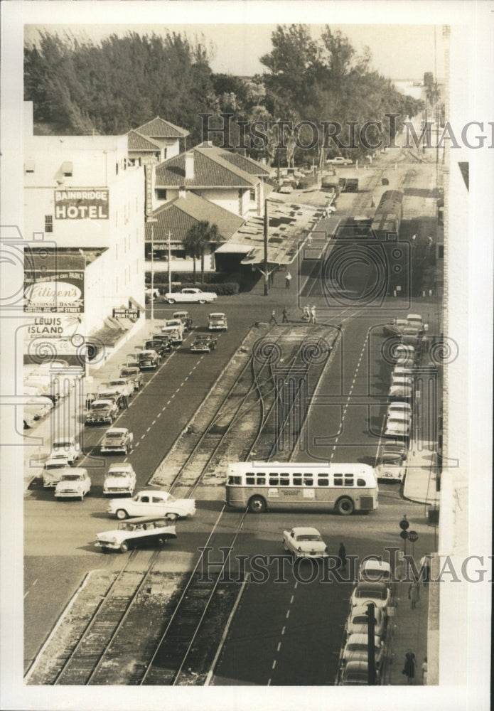 Press Photo aerial view of Main Street - RSH63205