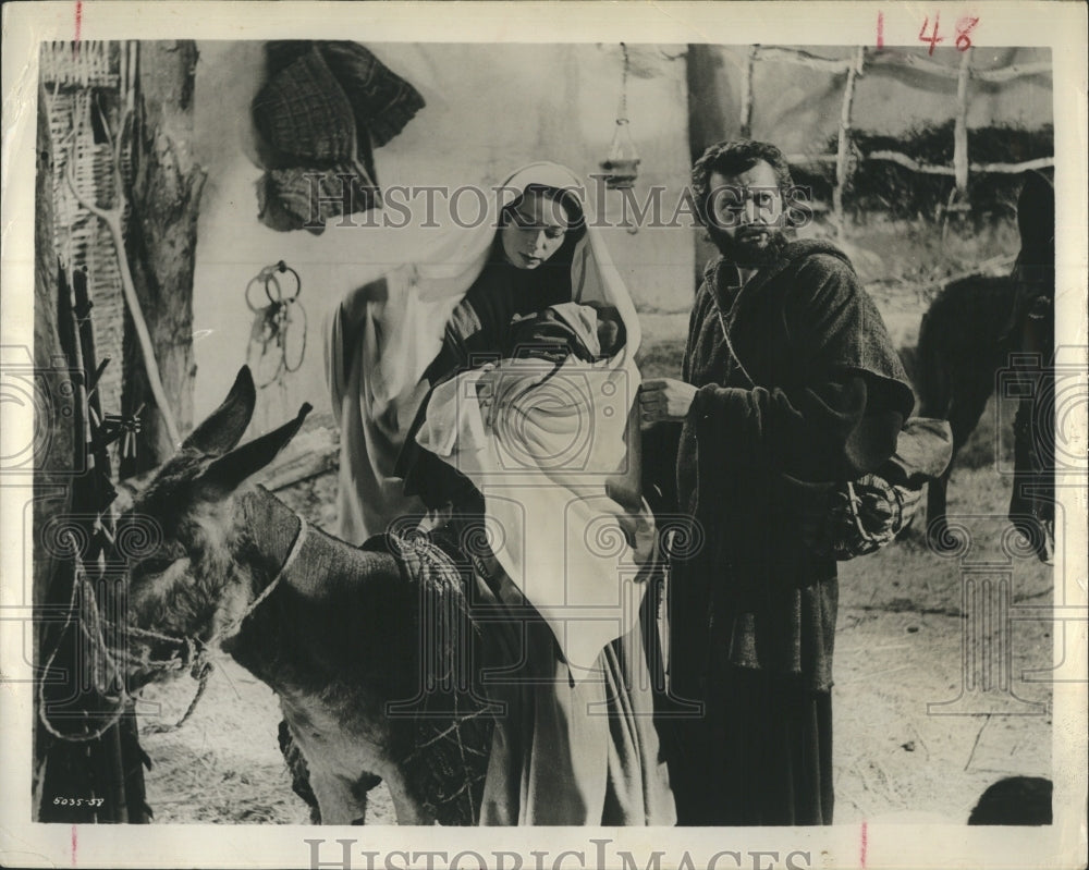 1960 Press Photo Siobhan McKenna & Gerard Tichy in "King of Kings" - RSH74729