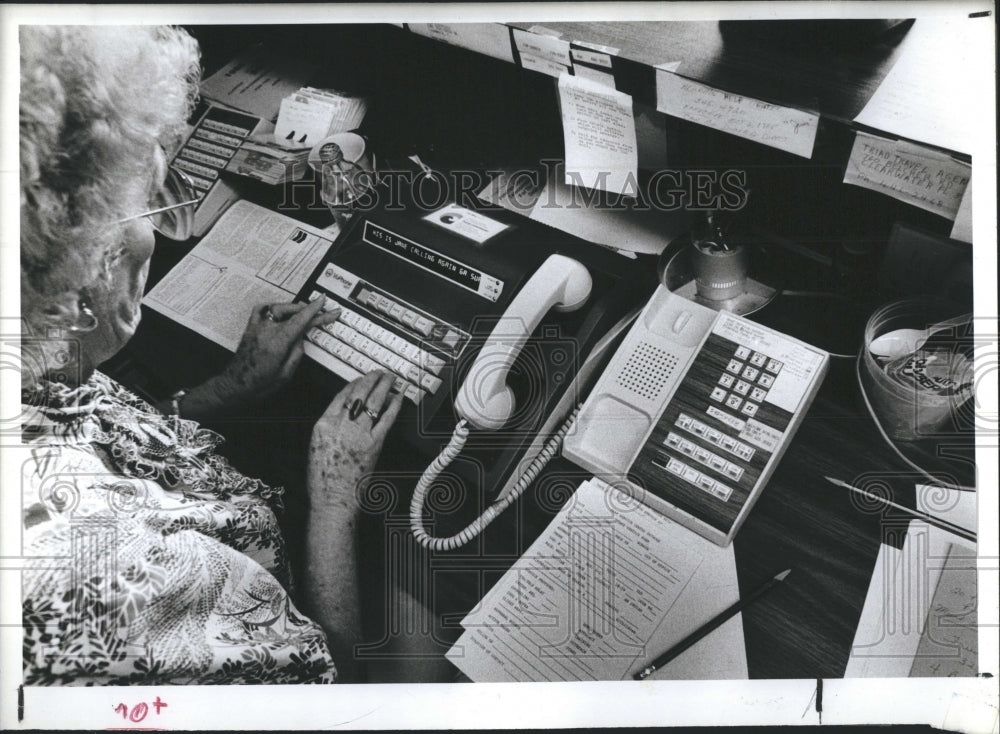 1985 Press Photo Telecommunications Device for the Deaf Keyboard - RSH76741