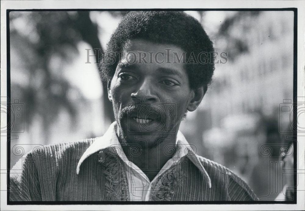 1975 Press Photo Joe Waller Activist- Historic Images