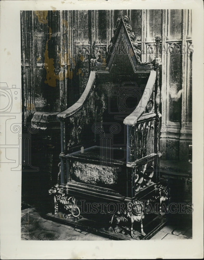 1953 Press Photo Coronation Chair Queen Elizabeth II British Royalty- Historic Images