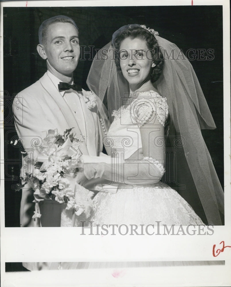 1956 Press Photo Mr & Mrs Morris - RSJ08495