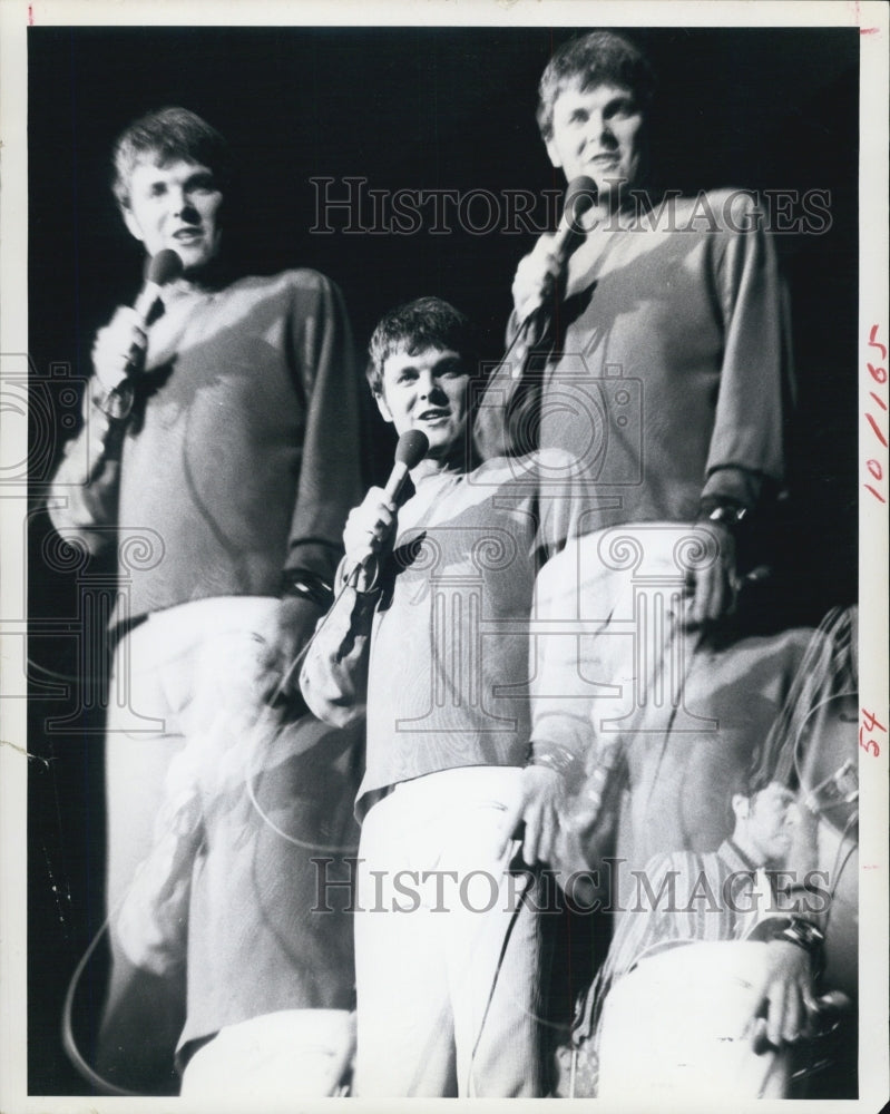 1969 Press Photo Singer Tommy Roe - RSJ10297