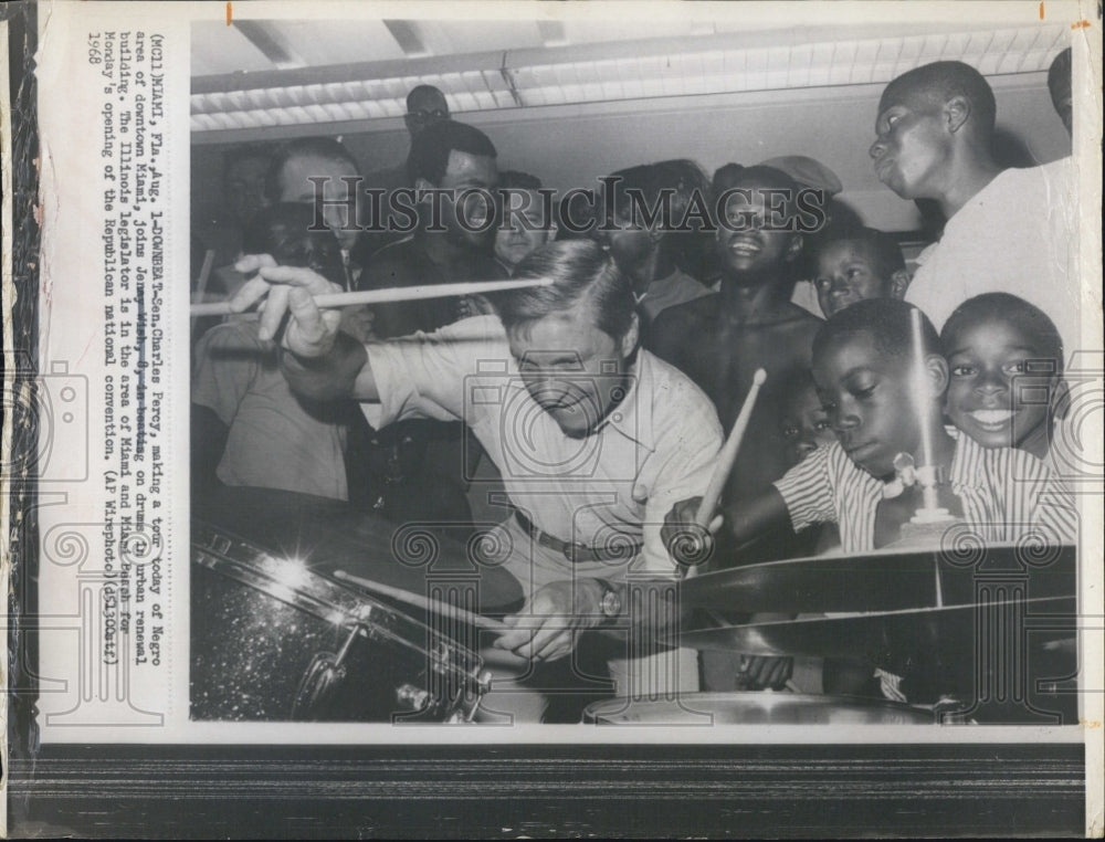 1968 Press Photo Senator Charles Perry plays drums in Miami - RSJ13671