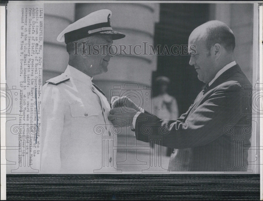 1970 Press Photo Admiral Thomas H. Moerer Receives Navy's Distinguished Service