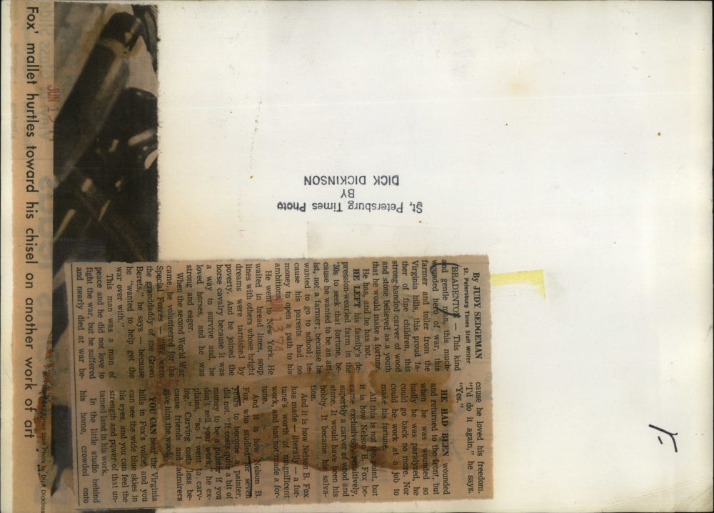 1974 Press Photo Nelson Fox Wood Sculture Duck - RSJ15377