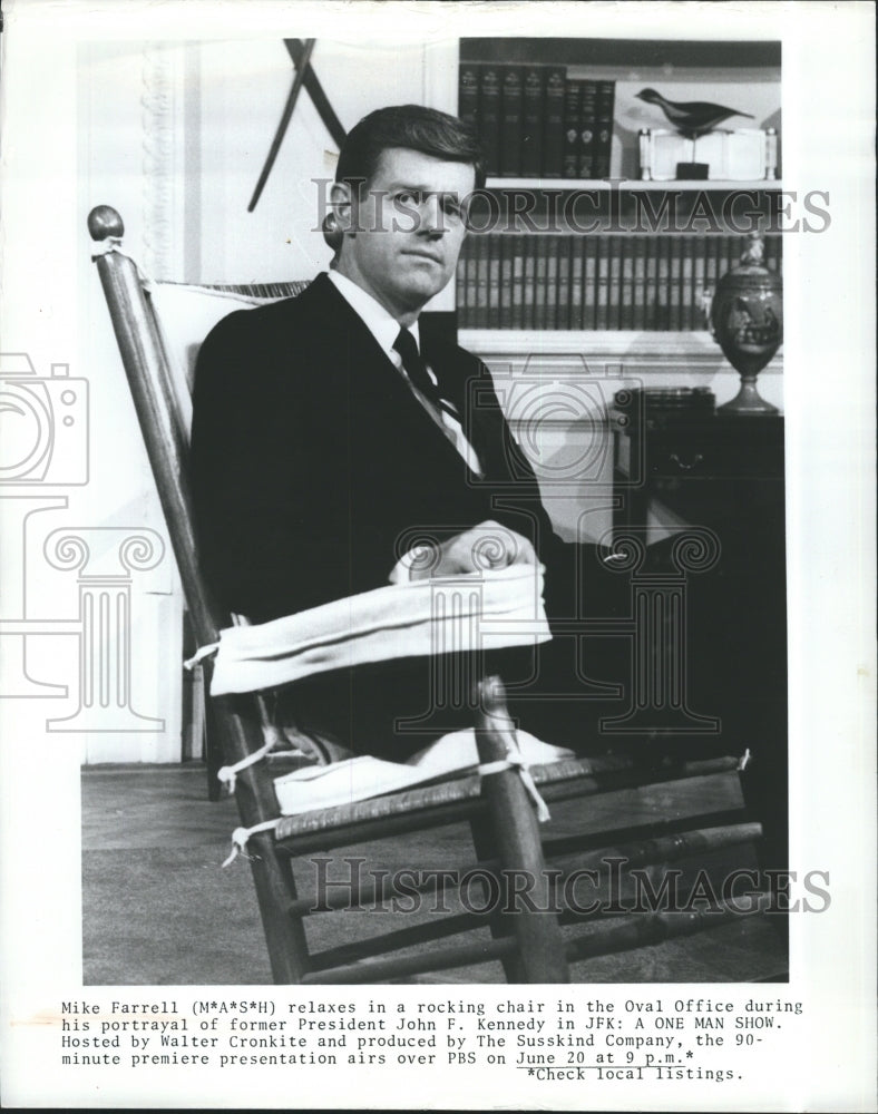 1984 Press Photo Mike Farrell Stars In JFK A One Man Show