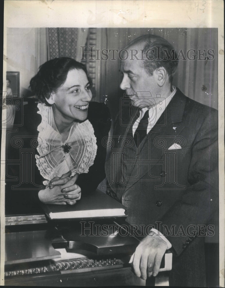 1946 Press Photo Conductor Eugene Ormandy and Wife Separate- Historic Images