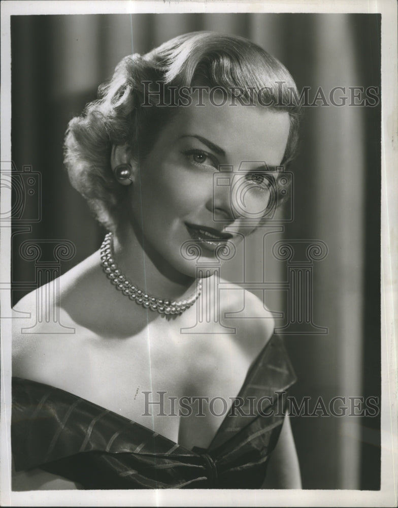 1952 Press Photo Actress Connie Clauson In Suspense - Historic Images