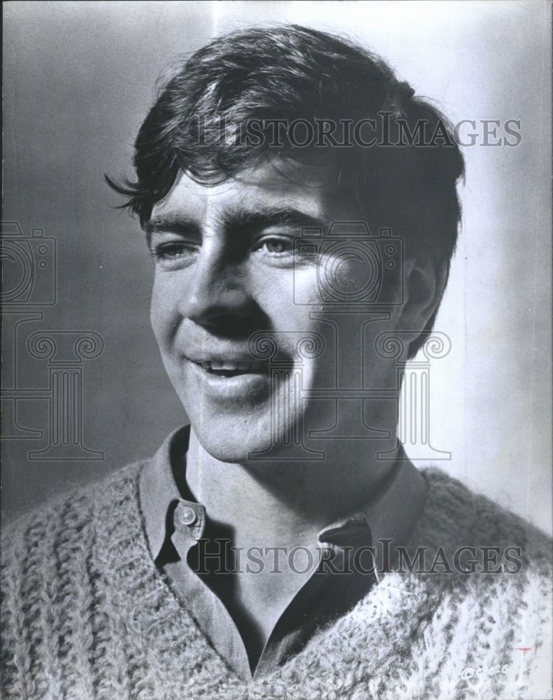 1967 Press Photo Alan Bates in &quot;Georgy Girl&quot;- Historic Images