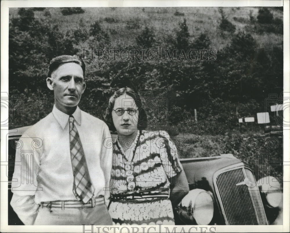 1941 Press Photo Robert Headley and Mrs. Otis Cumberledge- Historic Images