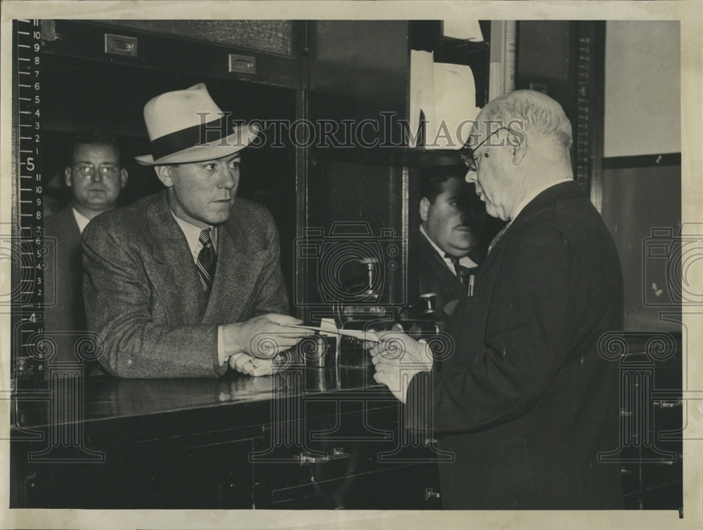 1939 Press Photo Francis Irwin &amp; Frank Sughrue - Historic Images