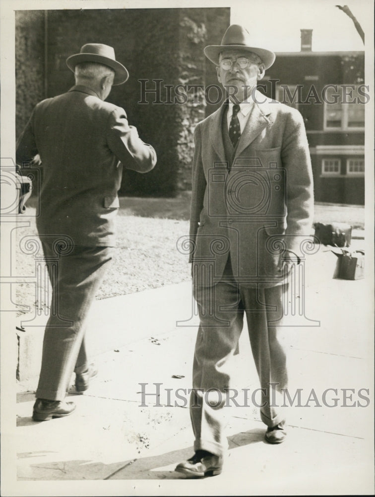 1943 Press Photo Attorney Michael Eisner- Historic Images