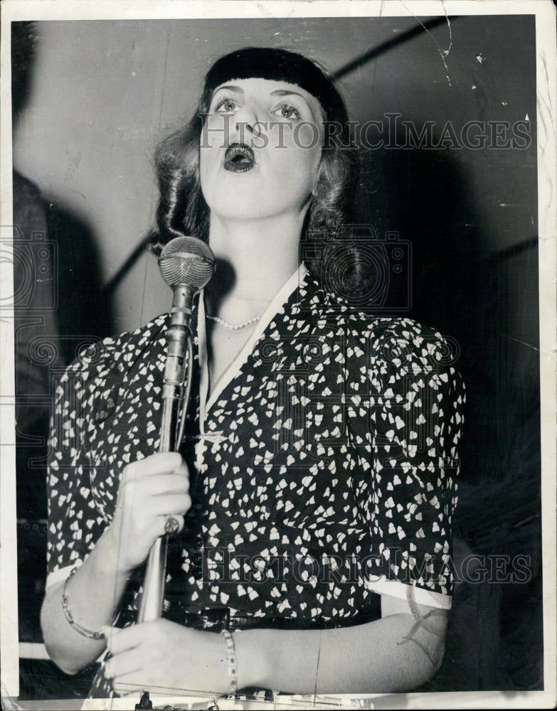 1938 Press Photo Singer, Sally Clarke- Historic Images