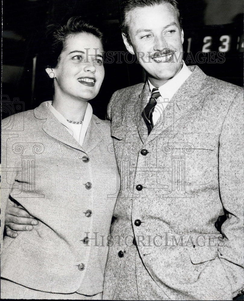 1955 Press Photo Priscilla Gillette &amp; David Atkinson- Historic Images