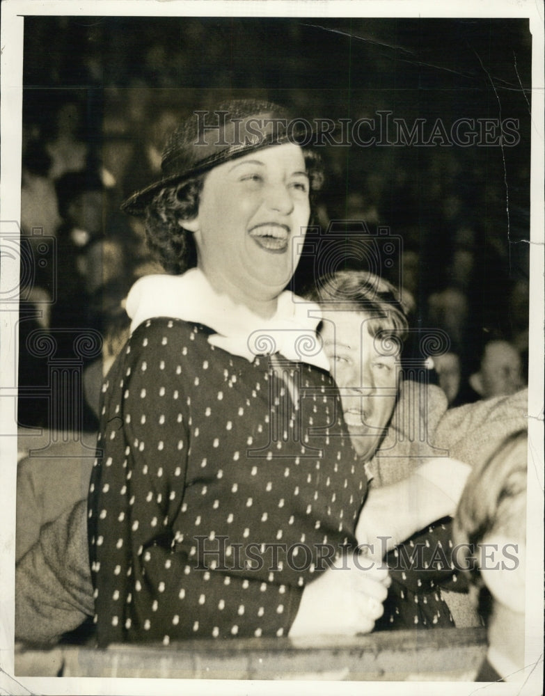 1934 Press Photo Mrs. Gus Sonnenberg at Game- Historic Images