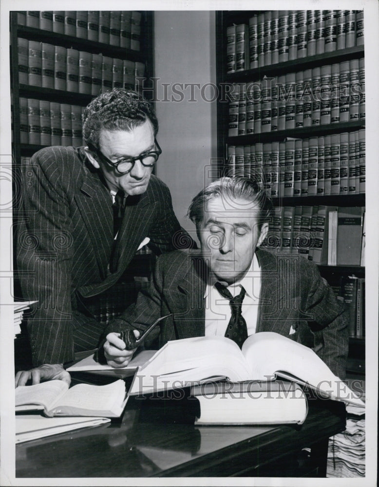 1947 Press Photo Parker Fenelly Stars In Lawyer Tucker- Historic Images