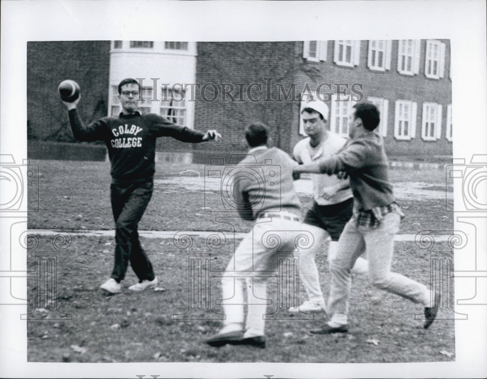 1965 Press Photo Theodore Sorensom plays touch-football with Colby men- Historic Images