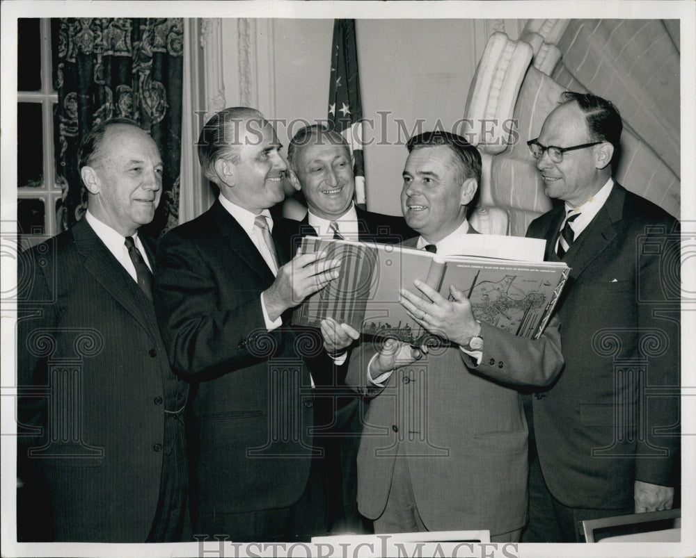 1966 Press Photo Luncheon Club, Greater Boston Chamber of Ccommerce.- Historic Images