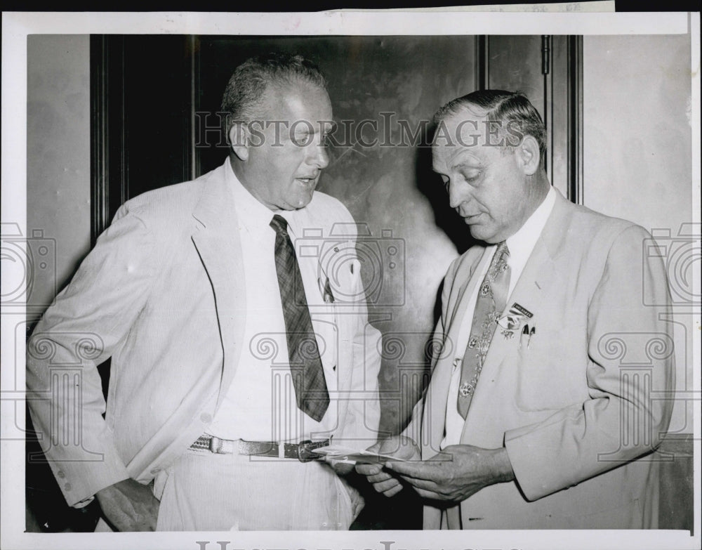1956 Press Photo Richard Tonis Fmr Lt state Police Now Running For Sheriff- Historic Images