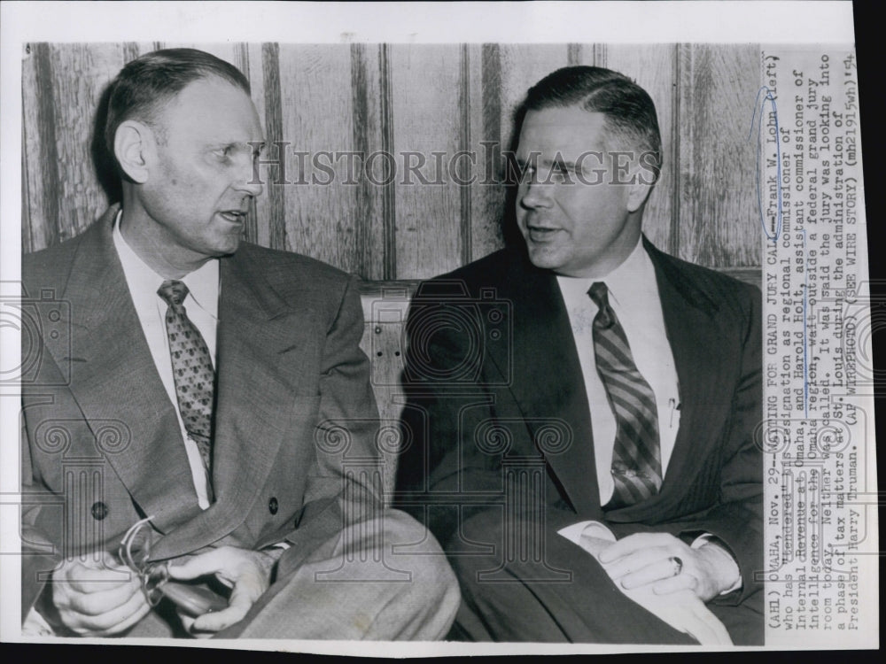 1954 Press Photo  Frank w. Lohn Commissioner of Internal revenue at Omaha,- Historic Images