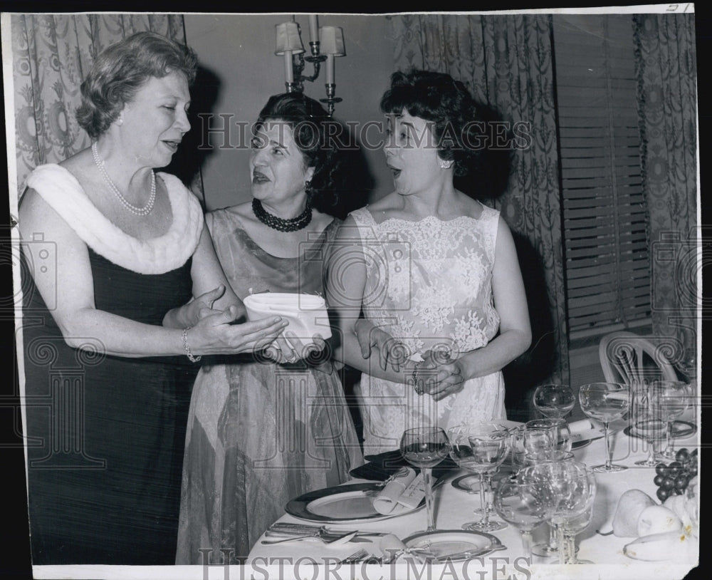 1962 Press Photo Mrs. Arthur Fiedler, Mrs. Richard Clark, and Mrs. P. Saccone- Historic Images